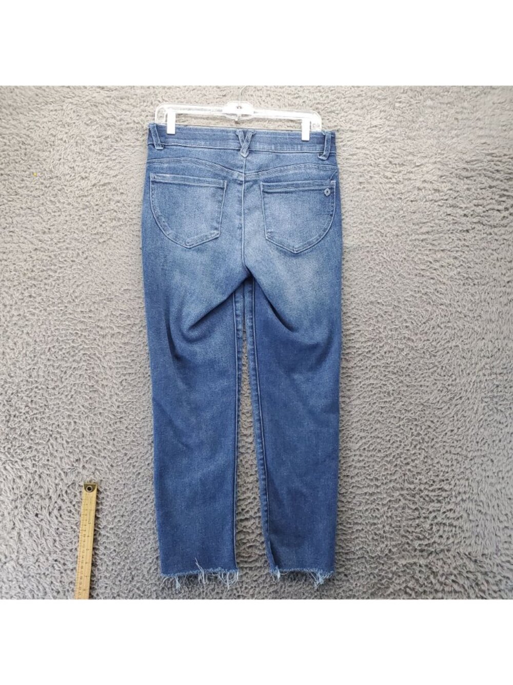 Democracy Jeans Womens 8 Blue Ab Technology Stretchy Frayed Hem Cropped Denim - Picture 11 of 12